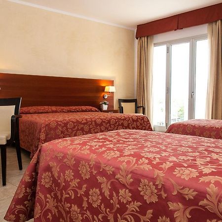 Hotel Demar Ольбия Экстерьер фото